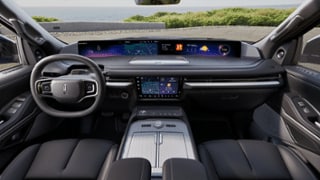 2025 Lincoln Lincoln Navigator Internal Image 2